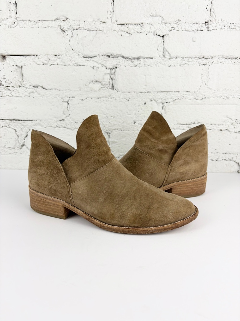 Eileen Fisher Leaf Suede Leather Ankle Bootie Tan Brown 10